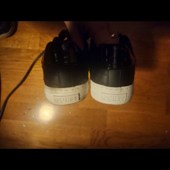 Guess black with gold sneakers - Picture 3 of 4